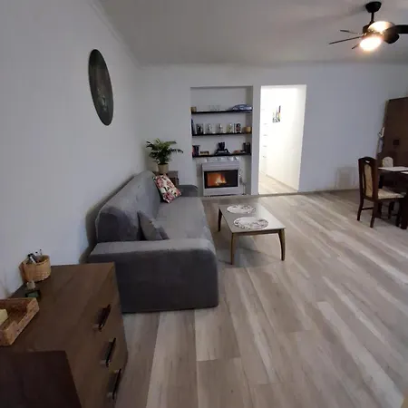 Na Skraju Jutra Apartamento